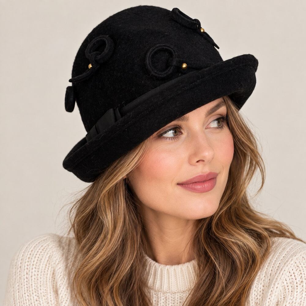 Vintage 1960s Contessa Henry Pollak Black Wool Mod Cloche Hat 22"